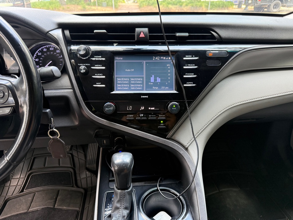 Photo 12 of this TOYOTA CAMRY