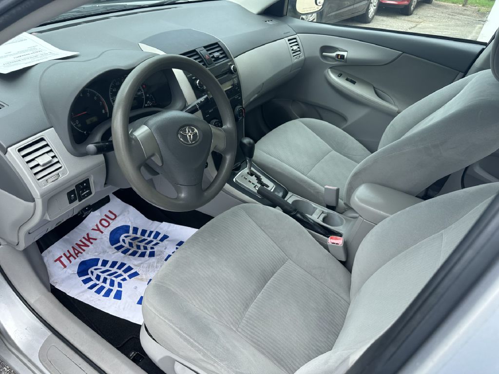 Photo 4 of this TOYOTA COROLLA