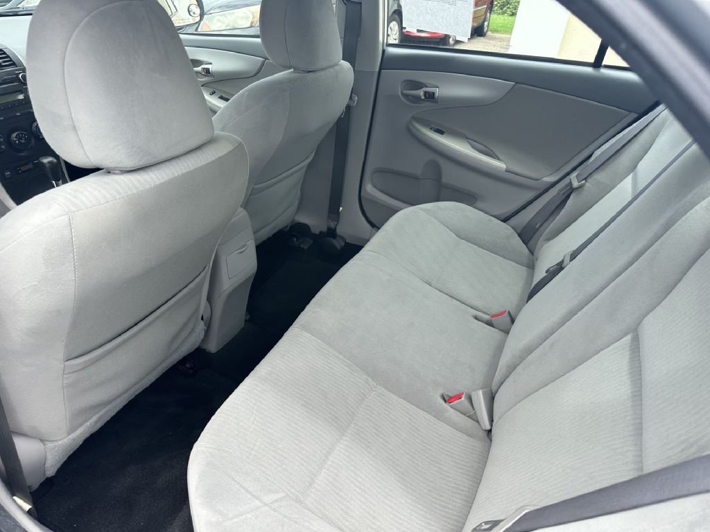 Photo 5 of this TOYOTA COROLLA