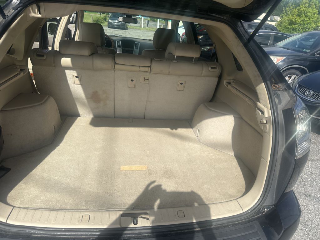 Photo 7 of this LEXUS RX