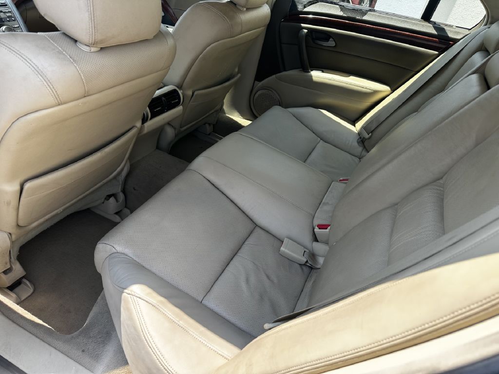 Photo 6 of this ACURA RL