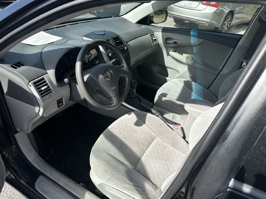 Photo 4 of this TOYOTA COROLLA