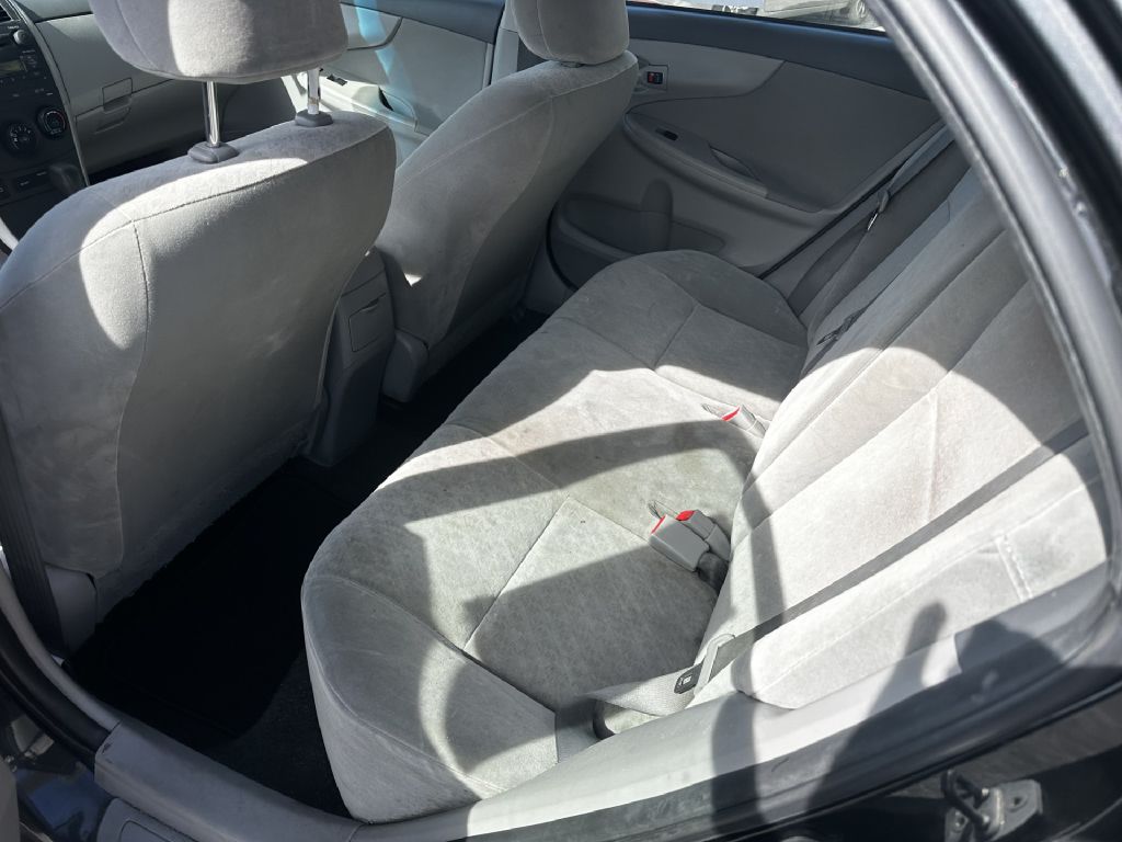 Photo 5 of this TOYOTA COROLLA