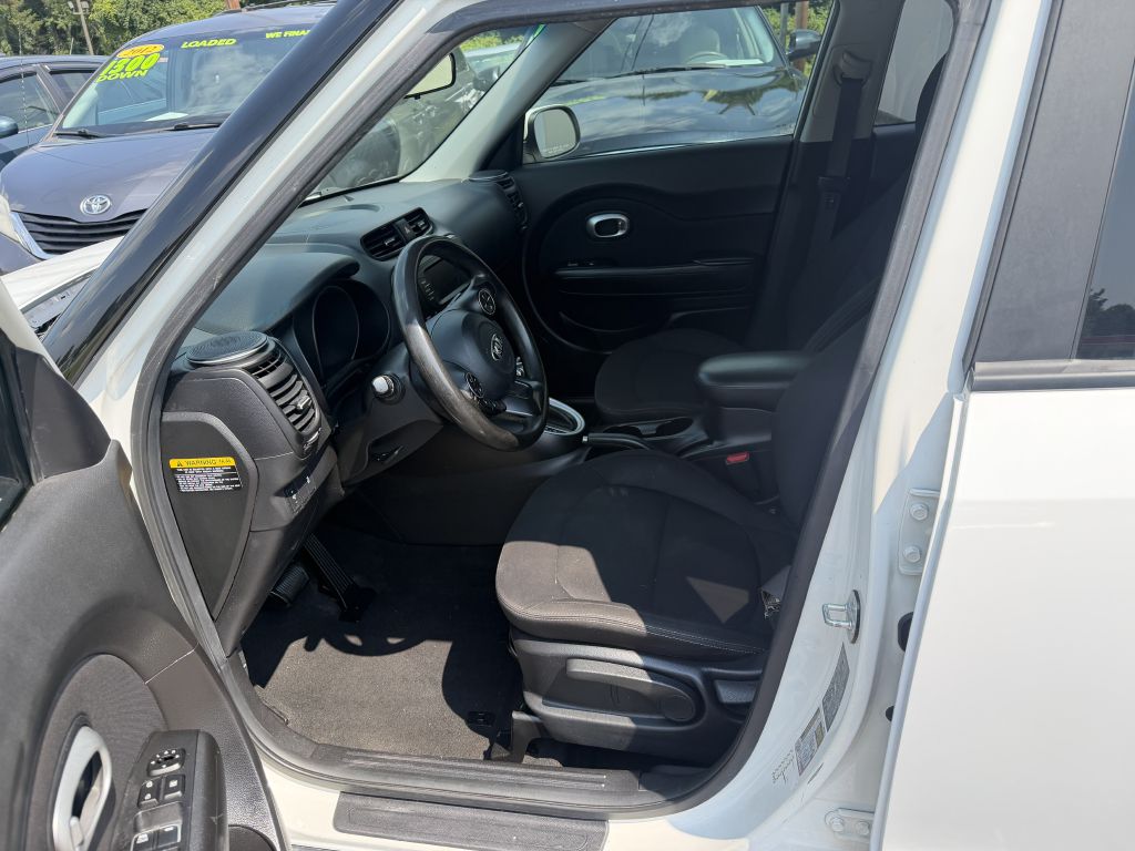 Photo 5 of this KIA SOUL