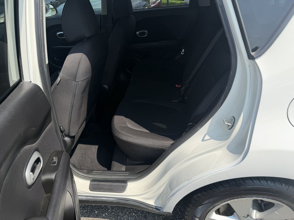 Photo 6 of this KIA SOUL
