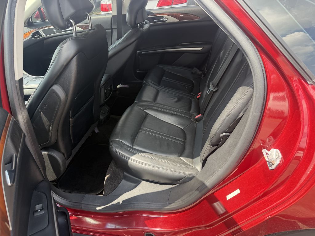 Photo 5 of this LINCOLN MKZ