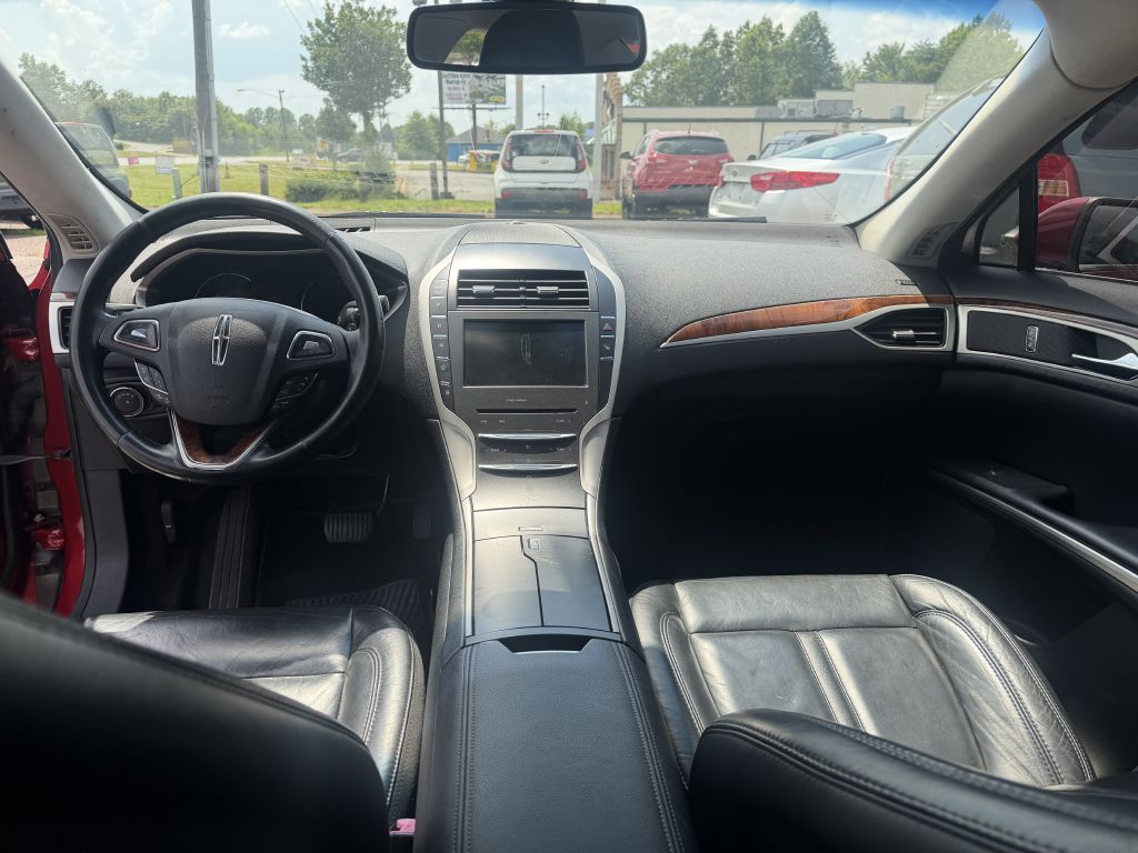 Photo 6 of this LINCOLN MKZ