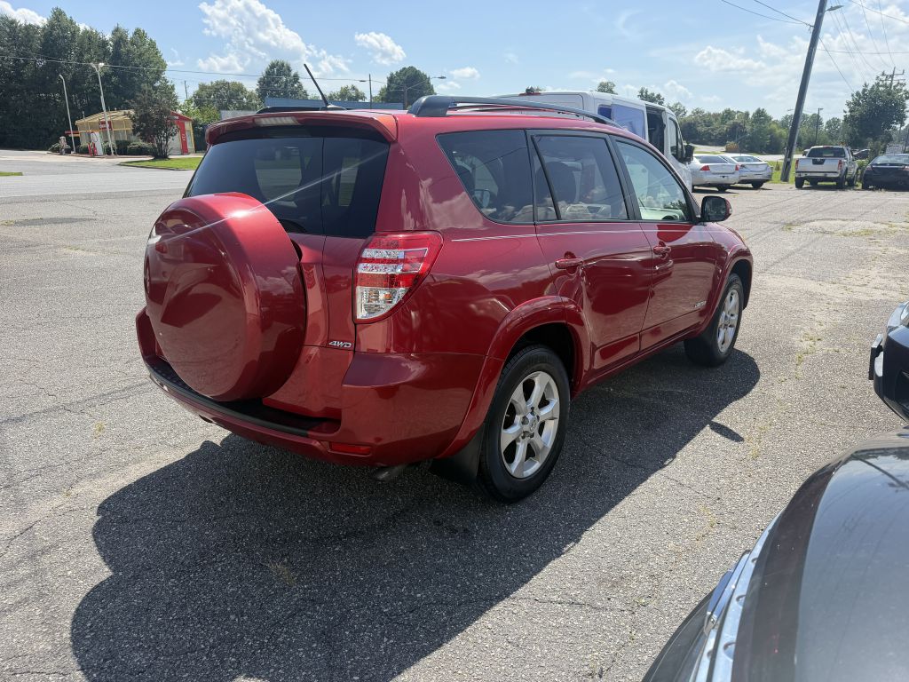 Photo 3 of this TOYOTA RAV4