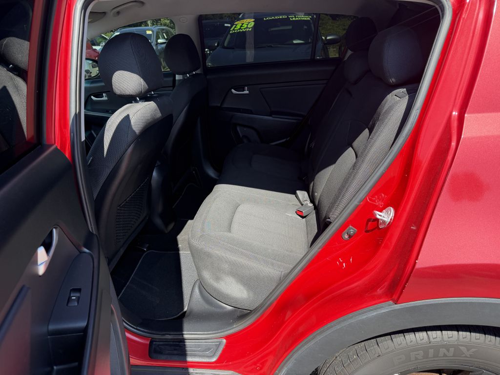 Photo 5 of this KIA SPORTAGE