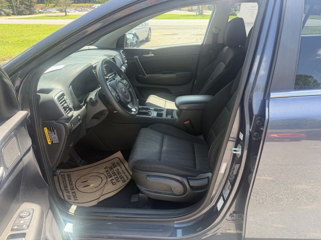 Photo 4 of this KIA SPORTAGE