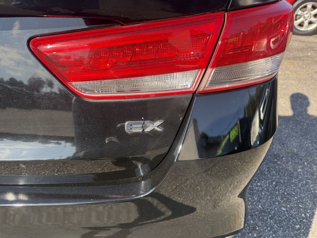 Photo 4 of this KIA OPTIMA