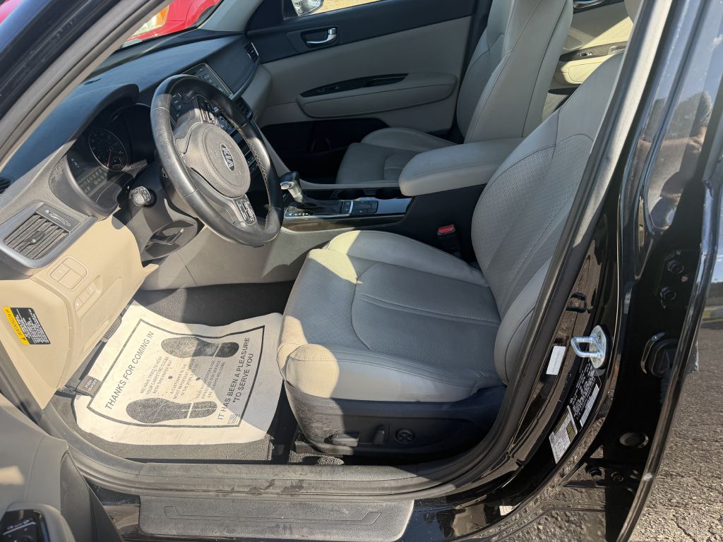 Photo 5 of this KIA OPTIMA