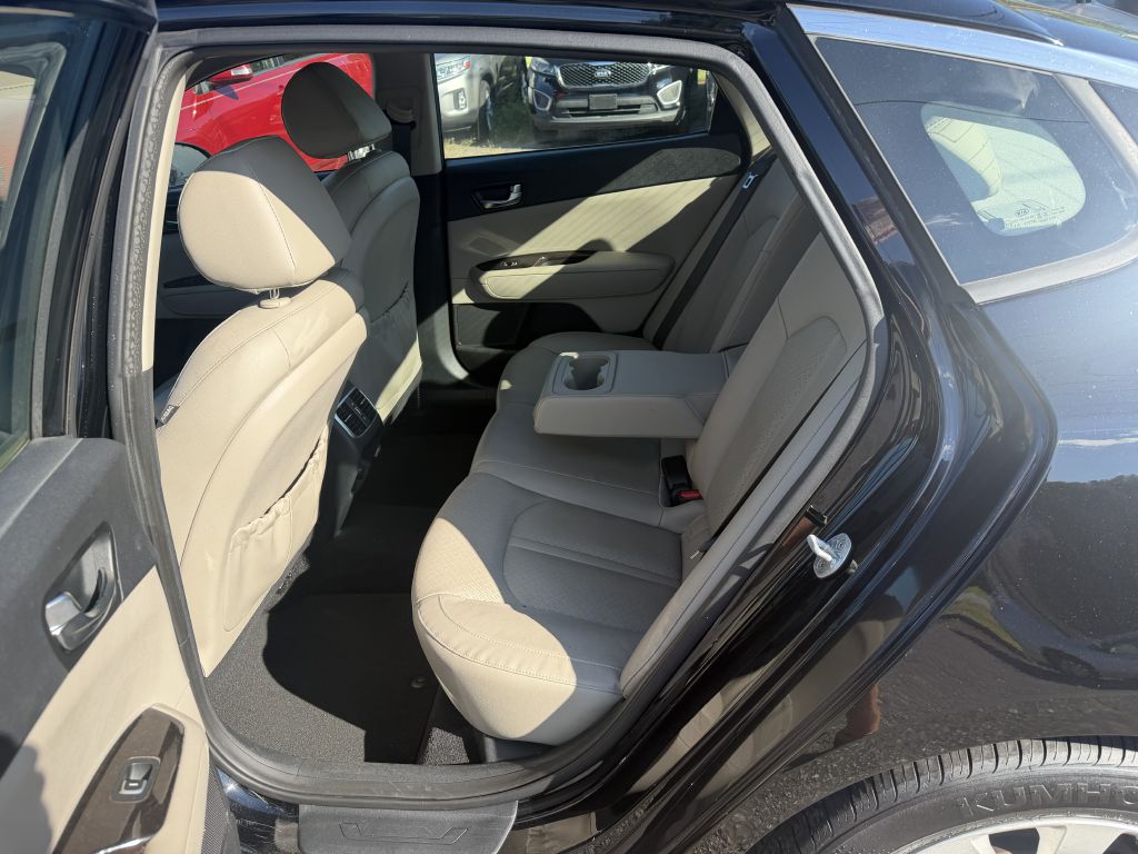 Photo 6 of this KIA OPTIMA