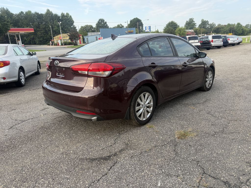 Photo 3 of this KIA FORTE