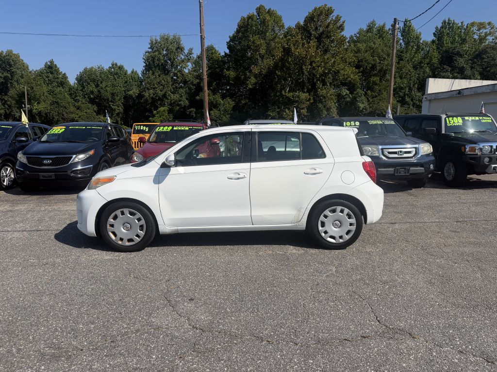 2010 SCION XD