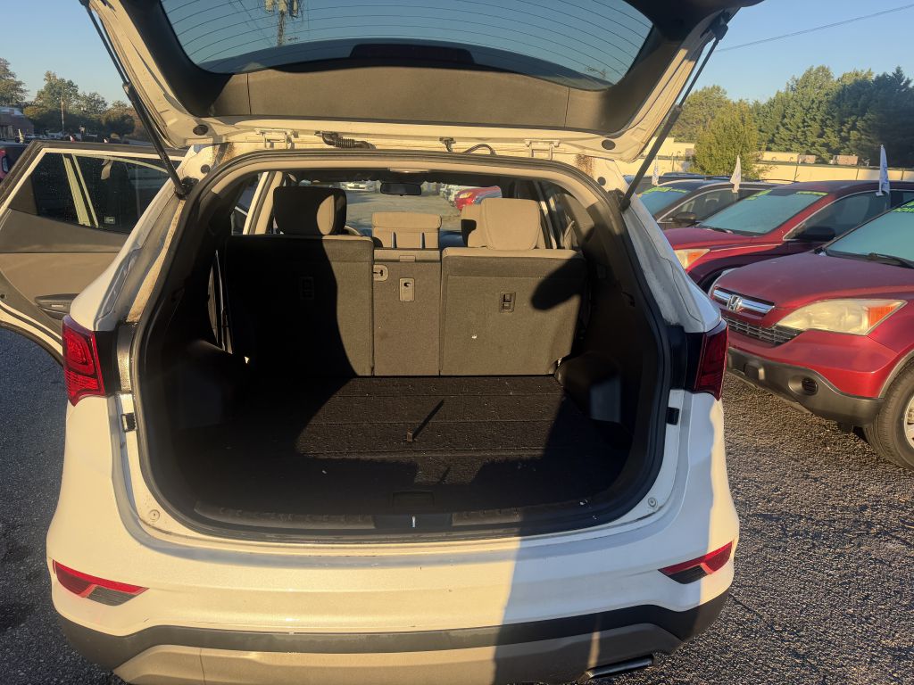 Photo 6 of this HYUNDAI SANTA FE SPORT