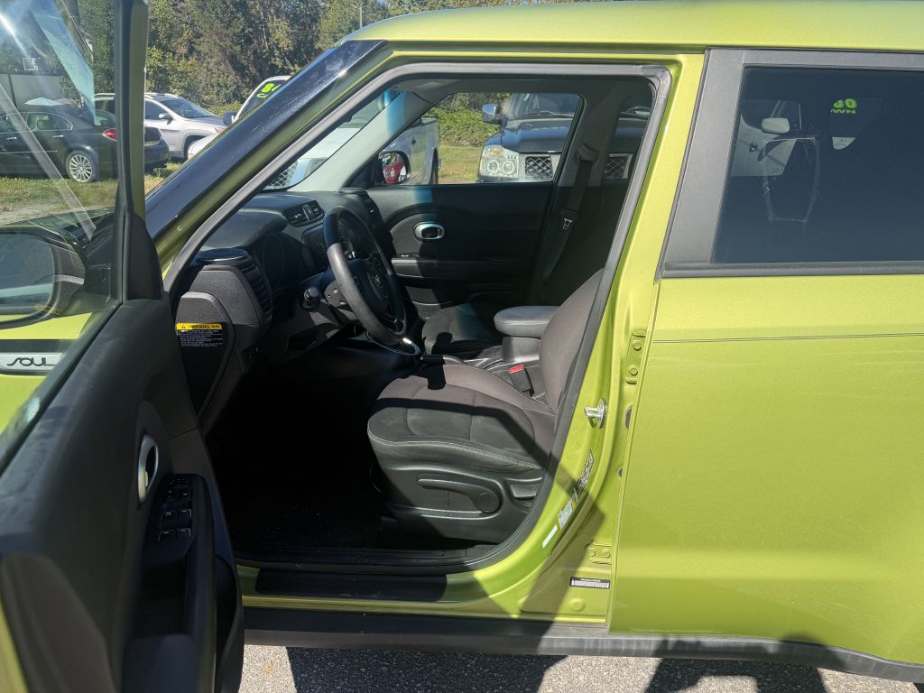Photo 4 of this KIA SOUL