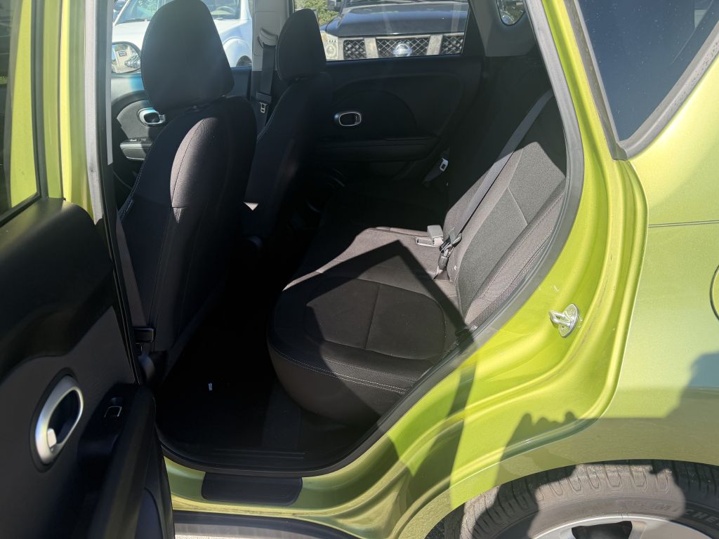 Photo 5 of this KIA SOUL