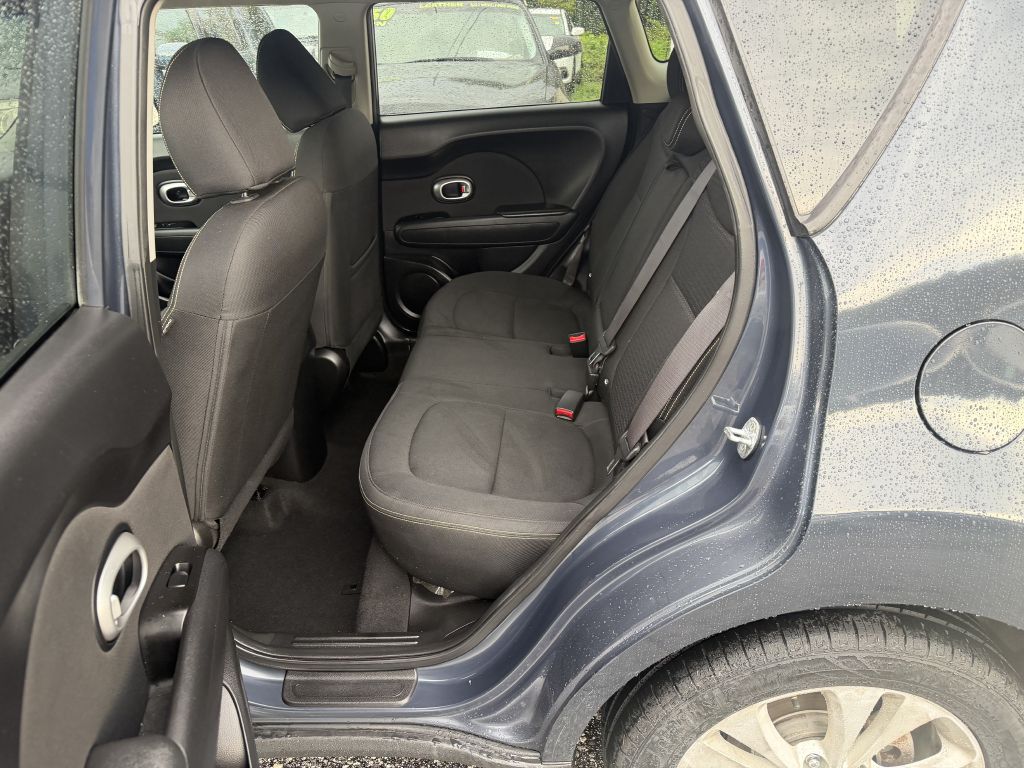 Photo 5 of this KIA SOUL