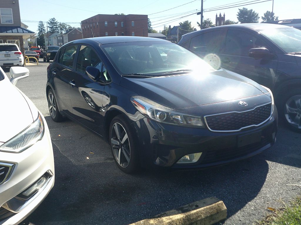 Photo 2 of this KIA FORTE5