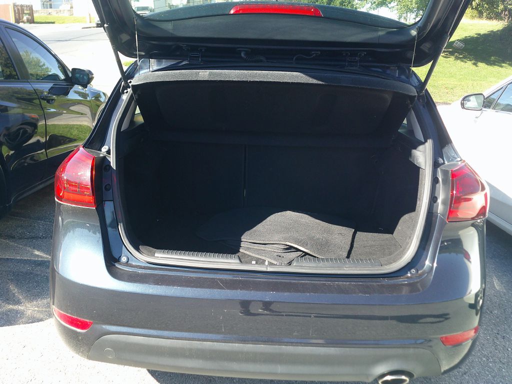 Photo 13 of this KIA FORTE5
