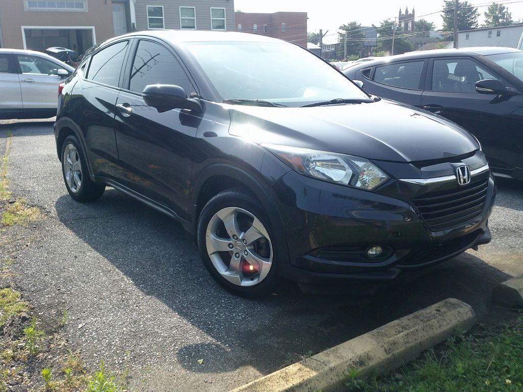 Photo 2 of this HONDA HR-V