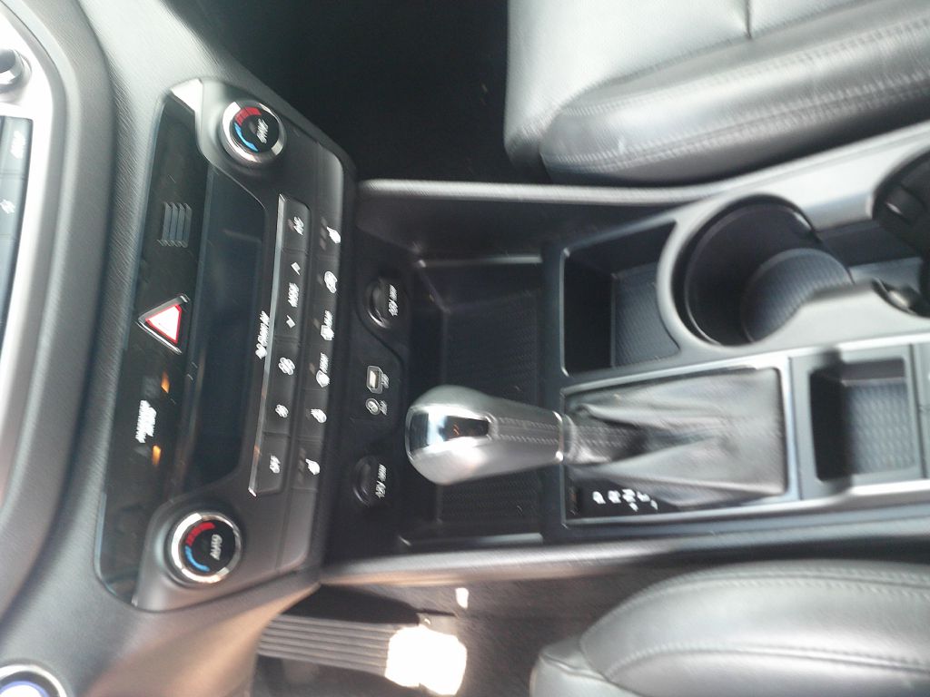 Photo 10 of this HYUNDAI TUCSON
