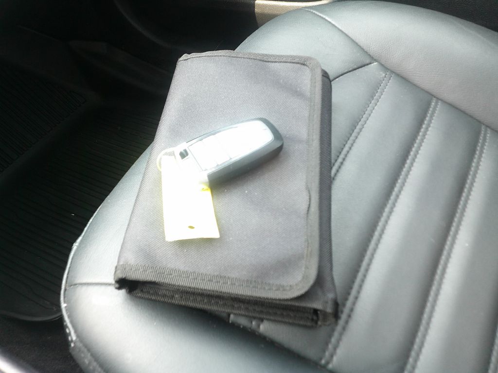 Photo 11 of this FORD FUSION