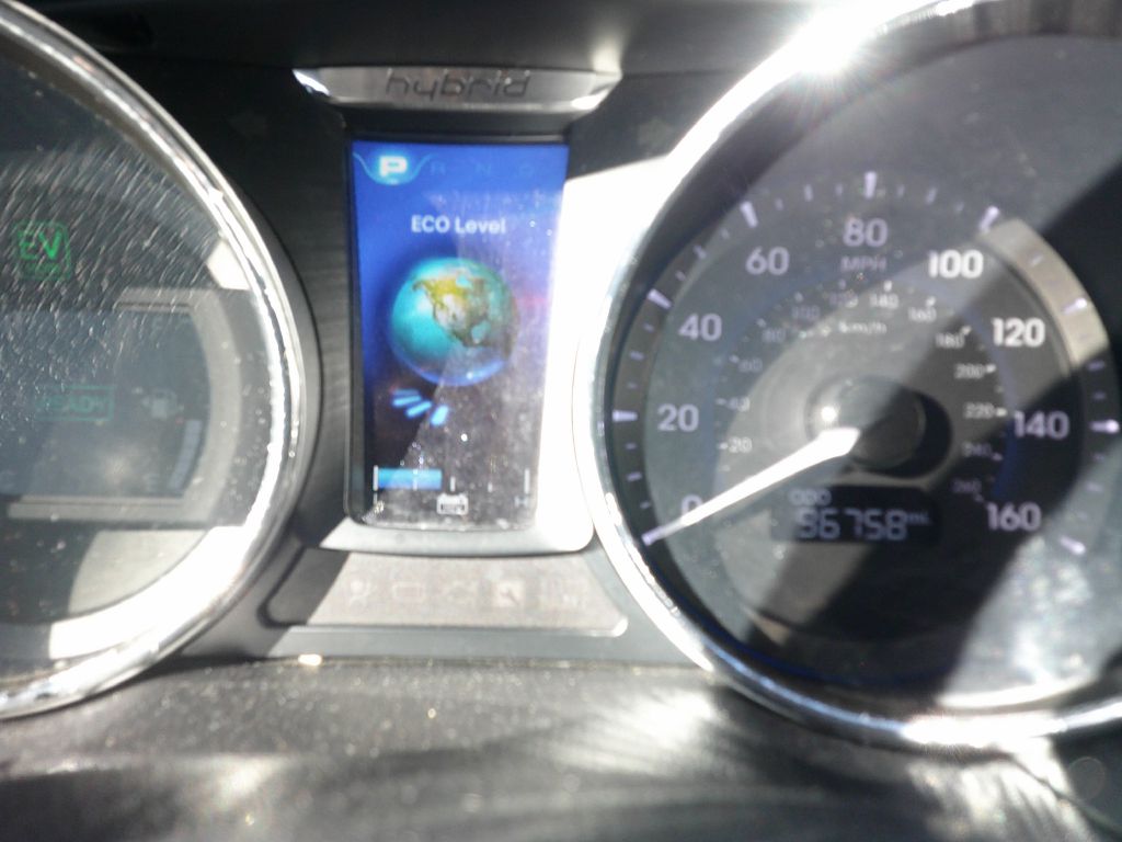 Photo 7 of this HYUNDAI SONATA HYBRID