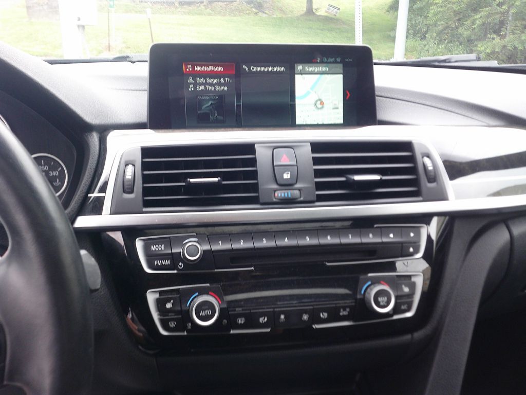 Photo 10 of this BMW 4 SERIES