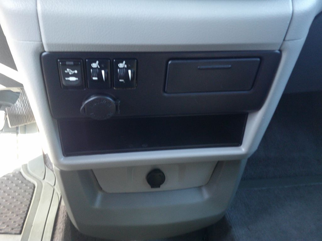 Photo 15 of this TOYOTA SIENNA