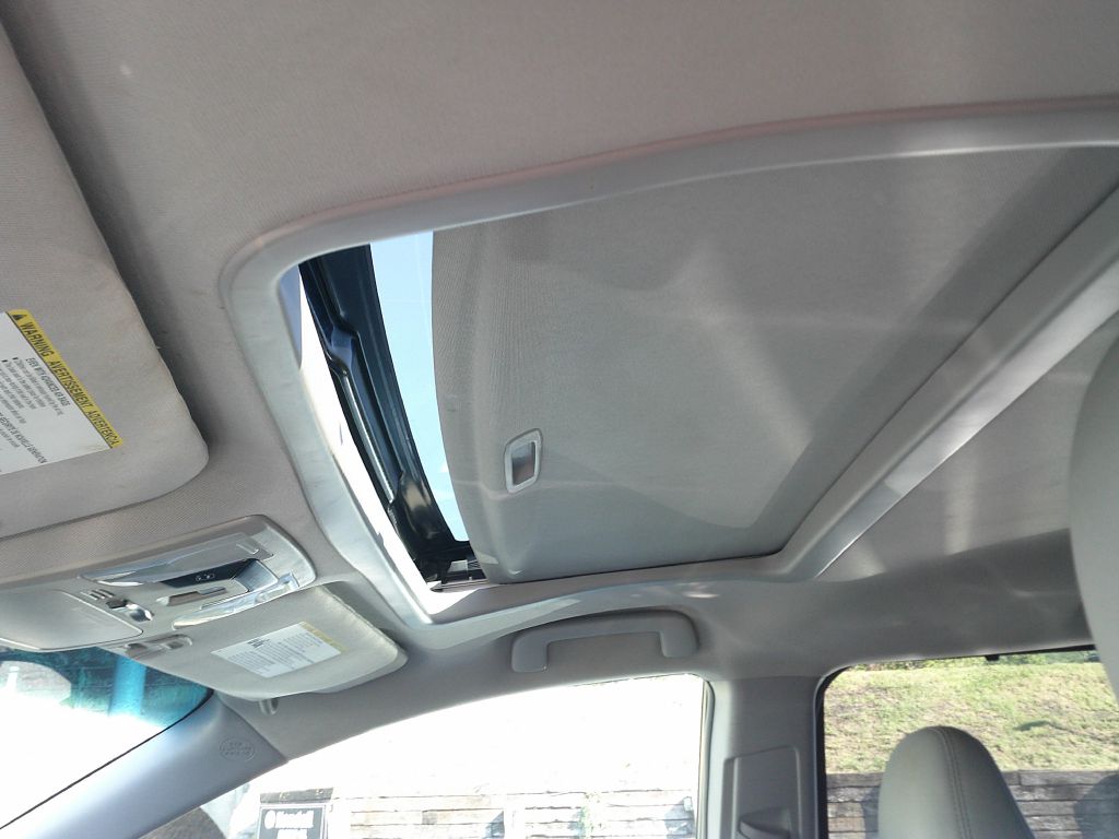 Photo 16 of this TOYOTA SIENNA