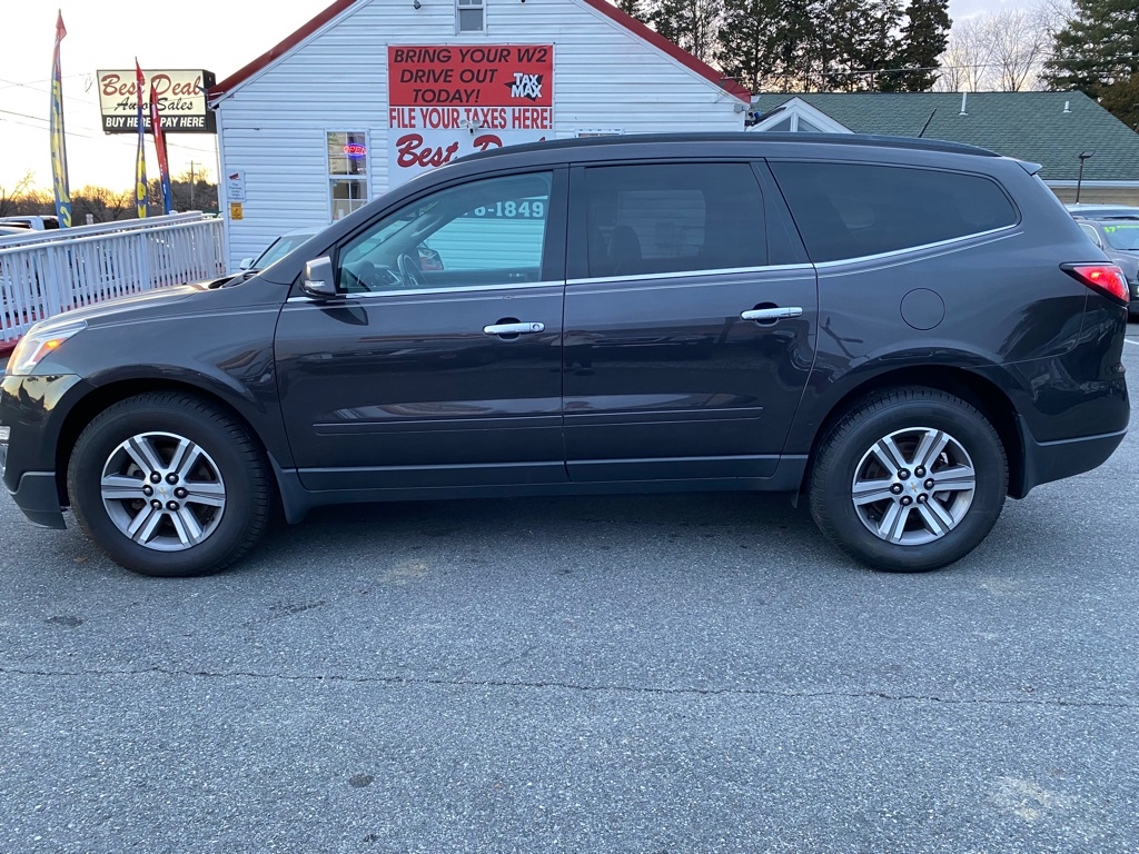 Photo 4 of this CHEVROLET TRAVERSE