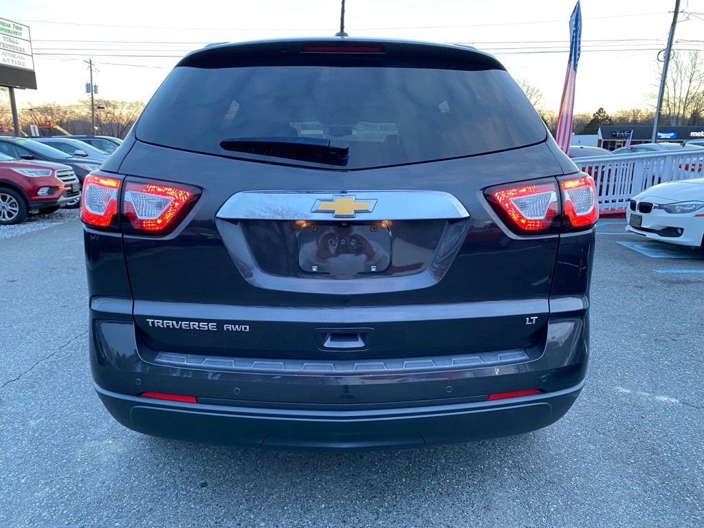 Photo 6 of this CHEVROLET TRAVERSE