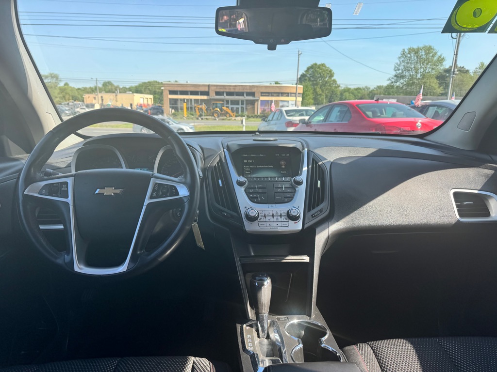 Photo 6 of this CHEVROLET EQUINOX