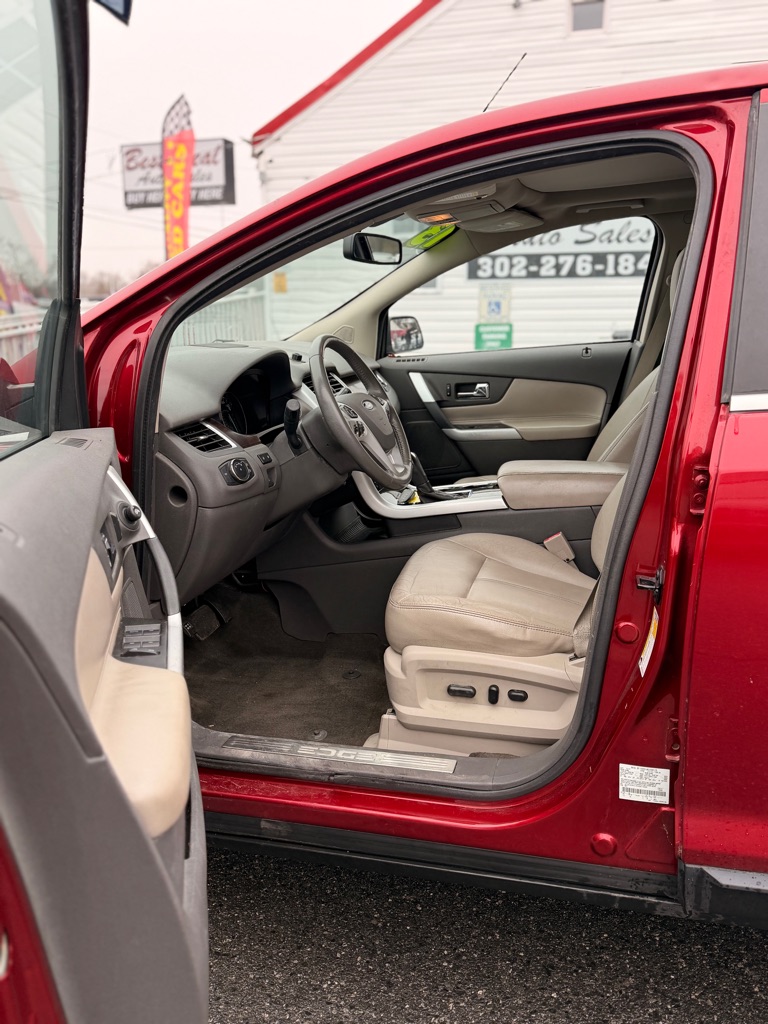 Photo 7 of this FORD EDGE