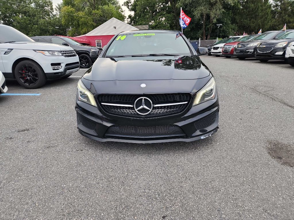 Photo 5 of this MERCEDES-BENZ CLA