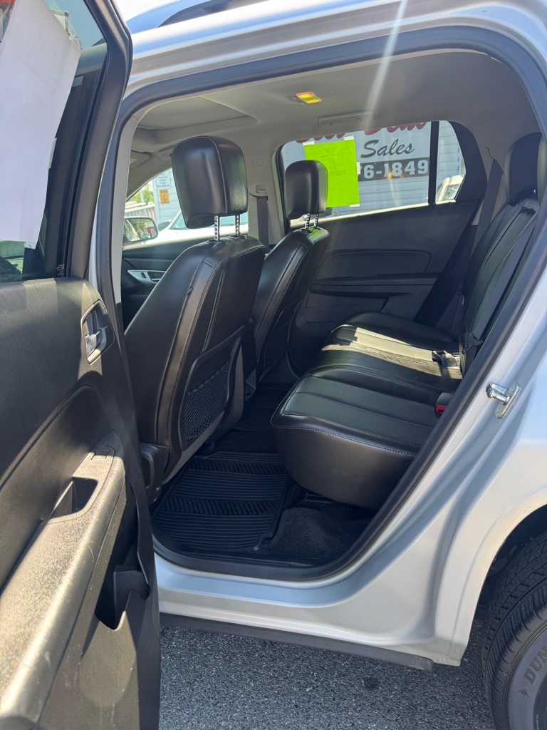 Photo 8 of this GMC TERRAIN