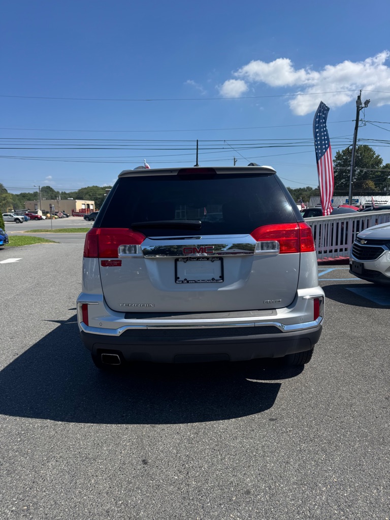 Photo 5 of this GMC TERRAIN