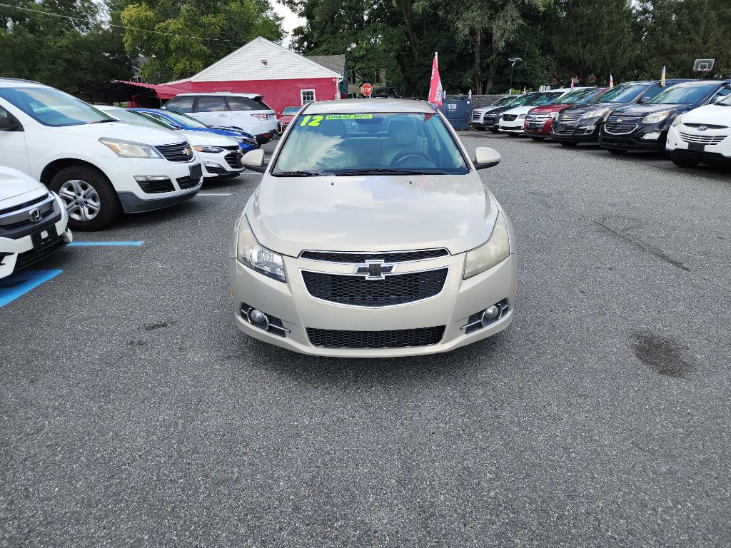 Photo 5 of this CHEVROLET CRUZE