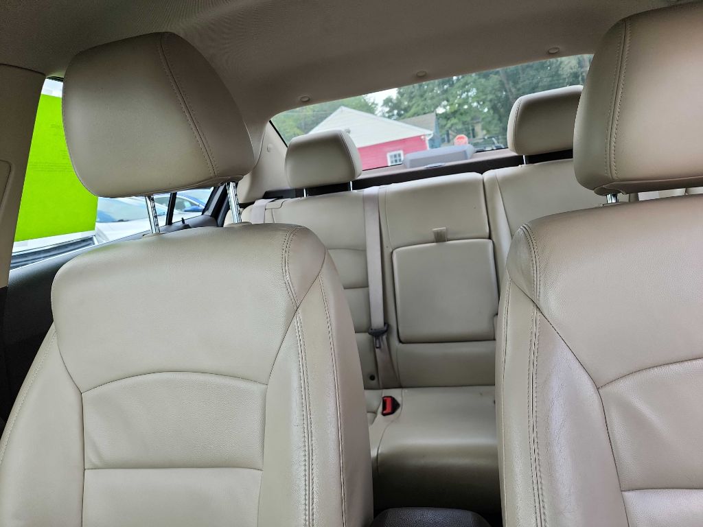 Photo 12 of this CHEVROLET CRUZE