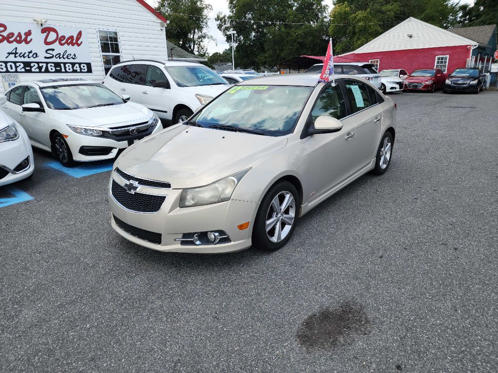 Photo 2 of this CHEVROLET CRUZE
