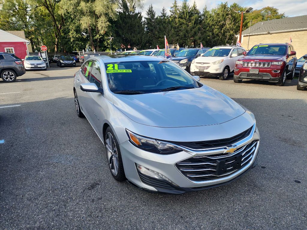 Photo 5 of this CHEVROLET MALIBU