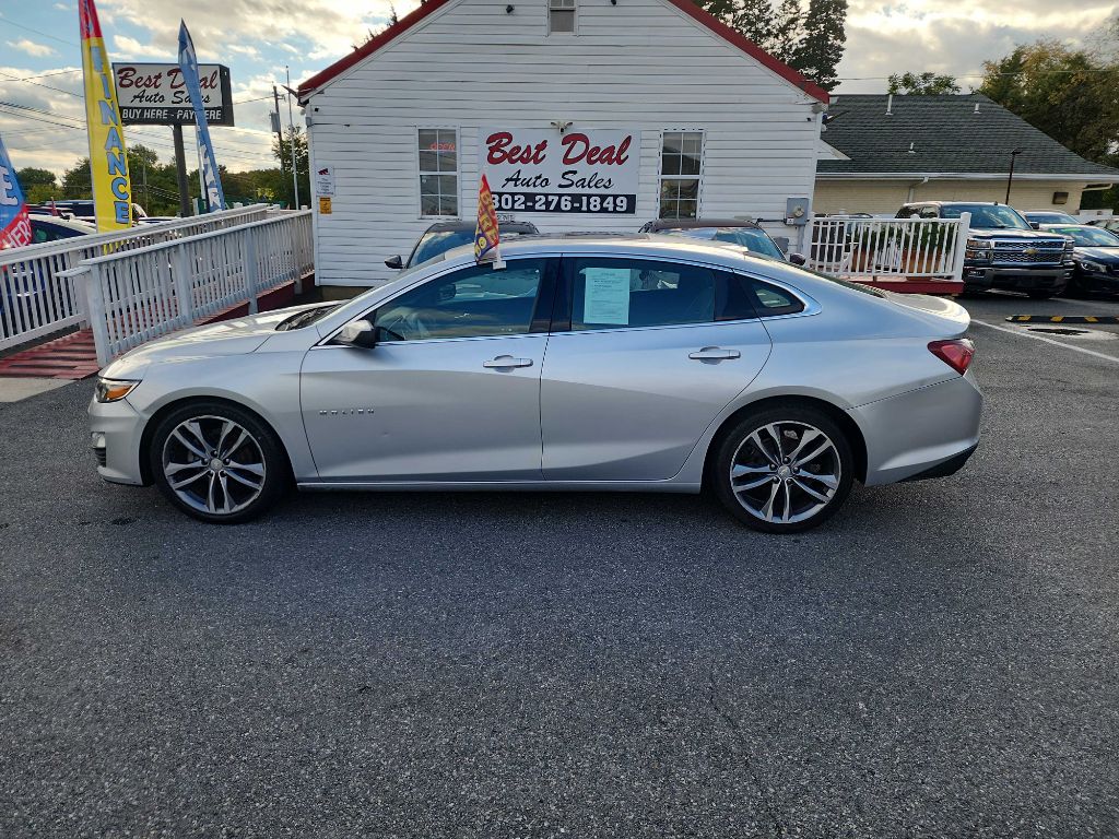 Photo 2 of this CHEVROLET MALIBU