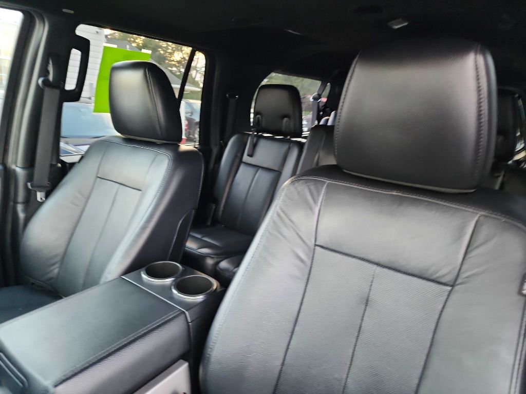 Photo 13 of this FORD EXPEDITION