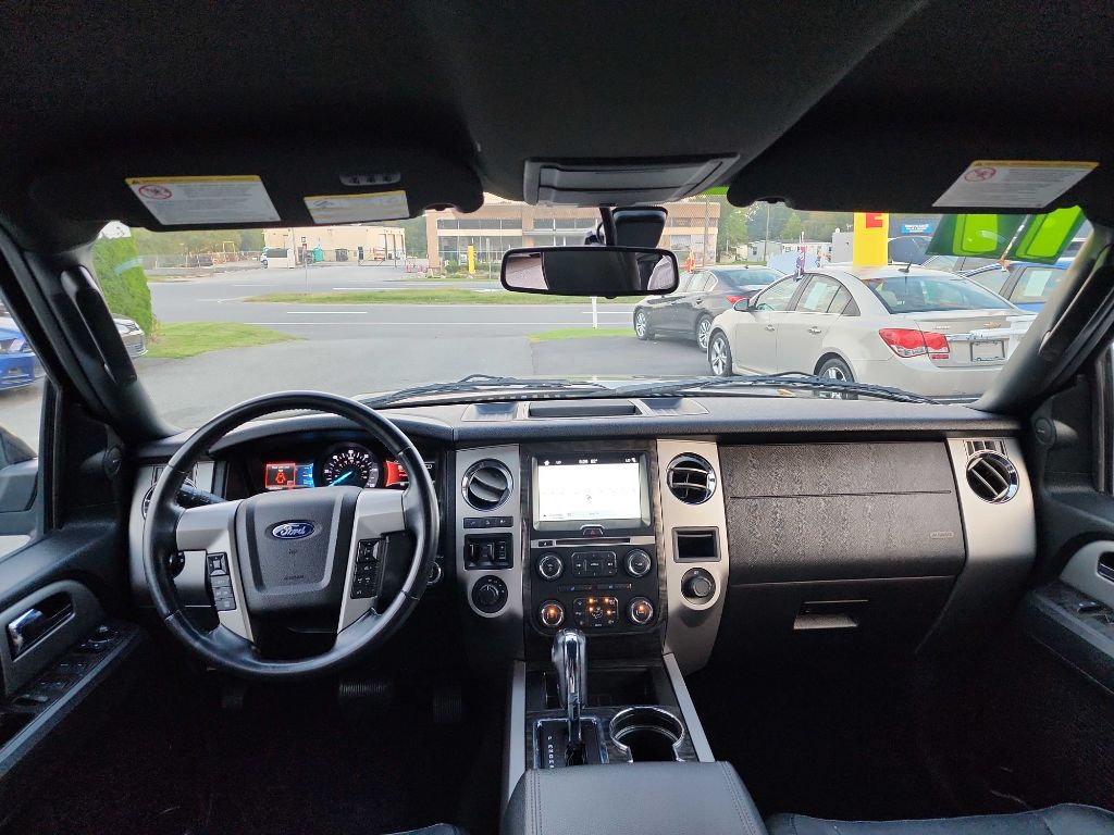 Photo 14 of this FORD EXPEDITION