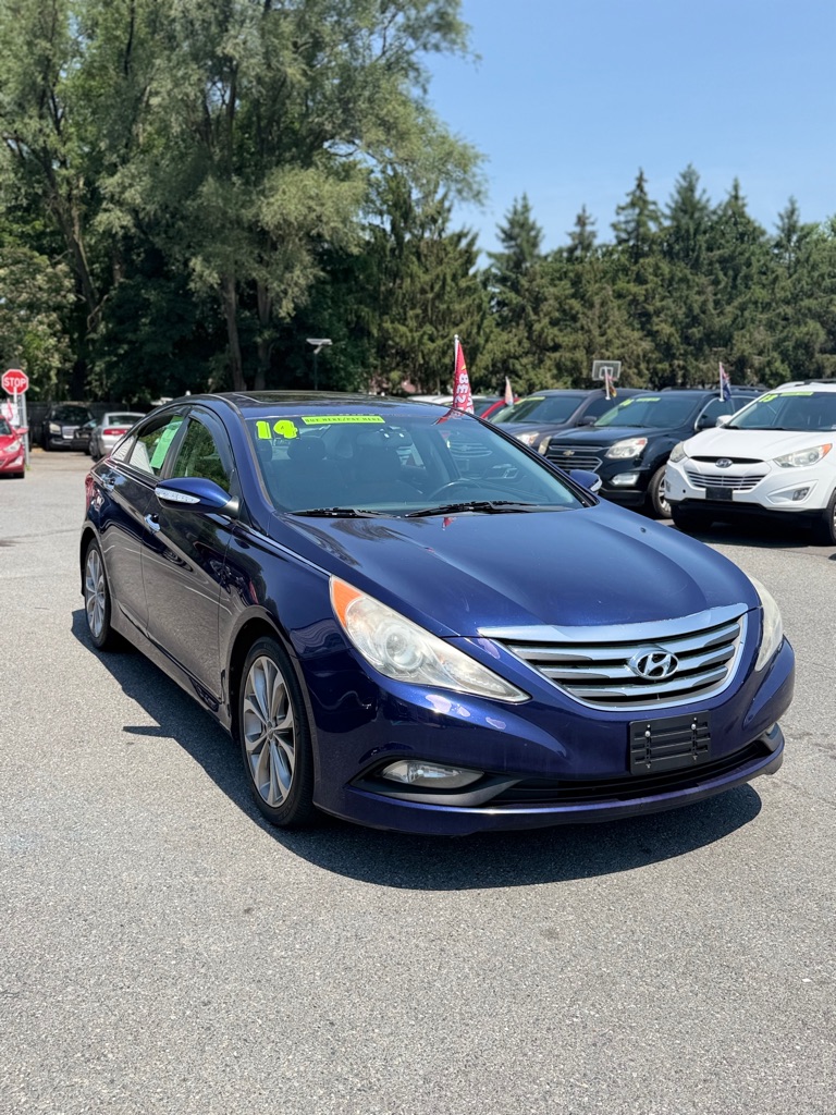 Photo 3 of this HYUNDAI SONATA