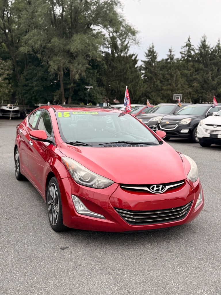 Photo 3 of this HYUNDAI ELANTRA