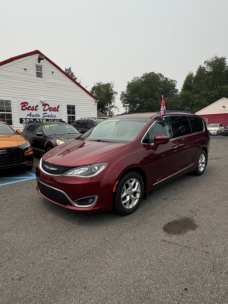 2017 CHRYSLER PACIFICA