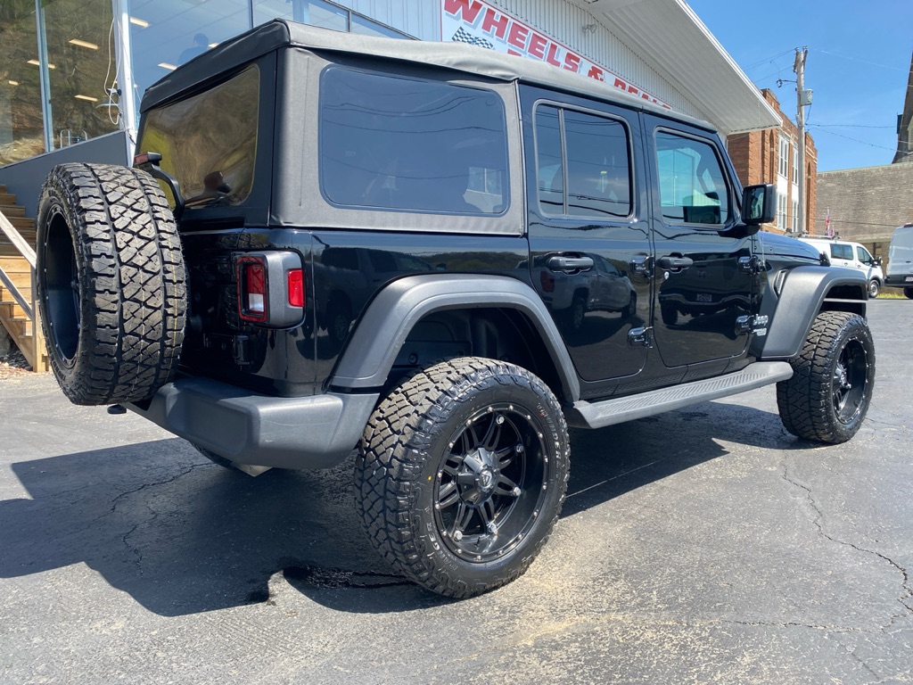 Photo 7 of this JEEP WRANGLER UNLIMI